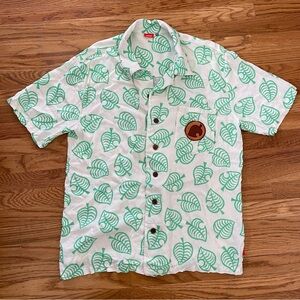 Nintendo Animal Crossing Leaf shirt size Large